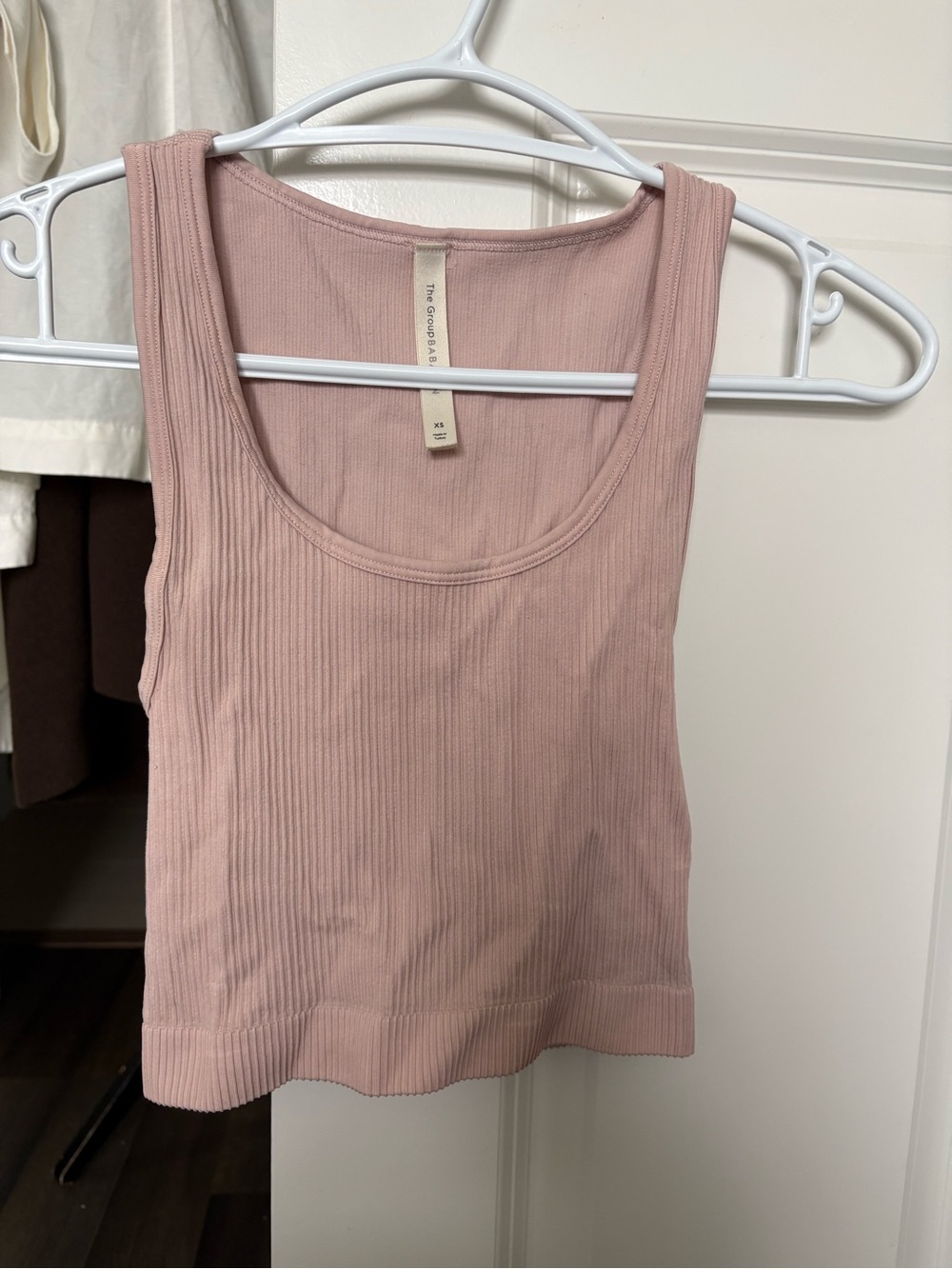 Aritzia Babaton Pink Ribbed Scoop Tank